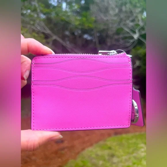 Coachtopia Wavy Zip Card Case with A Keyring 🩷 Bright Magenta 🩷Brand New w/Tags🩷 - Picture 7 of 9